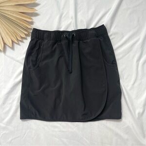 Patagonia Fleetwith Black Drawstring Wrap Skirt or Skort with Pockets Size Small